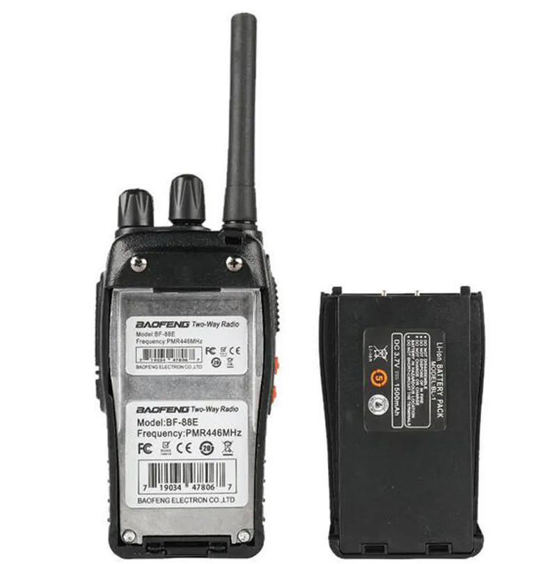 Baofeng BF-88E Portofoon - Walkie Talkie - Communicatiemiddel - Met Oortjes - 0,5W - 2,5km Bereik - 446 Mhz - Zaklamp functie